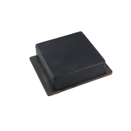 Podkładka metalowo-gumowa pod muldę wywrotki 140 x 120 x 40h